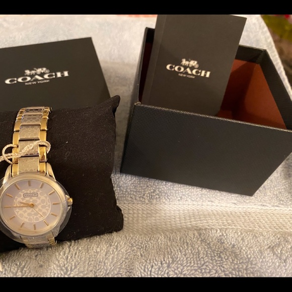 Coach Watch - Picture 2 of 5